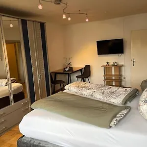 Apartment Einzimmerwohnung Im Gruenen/innsbruck/2 Pax 