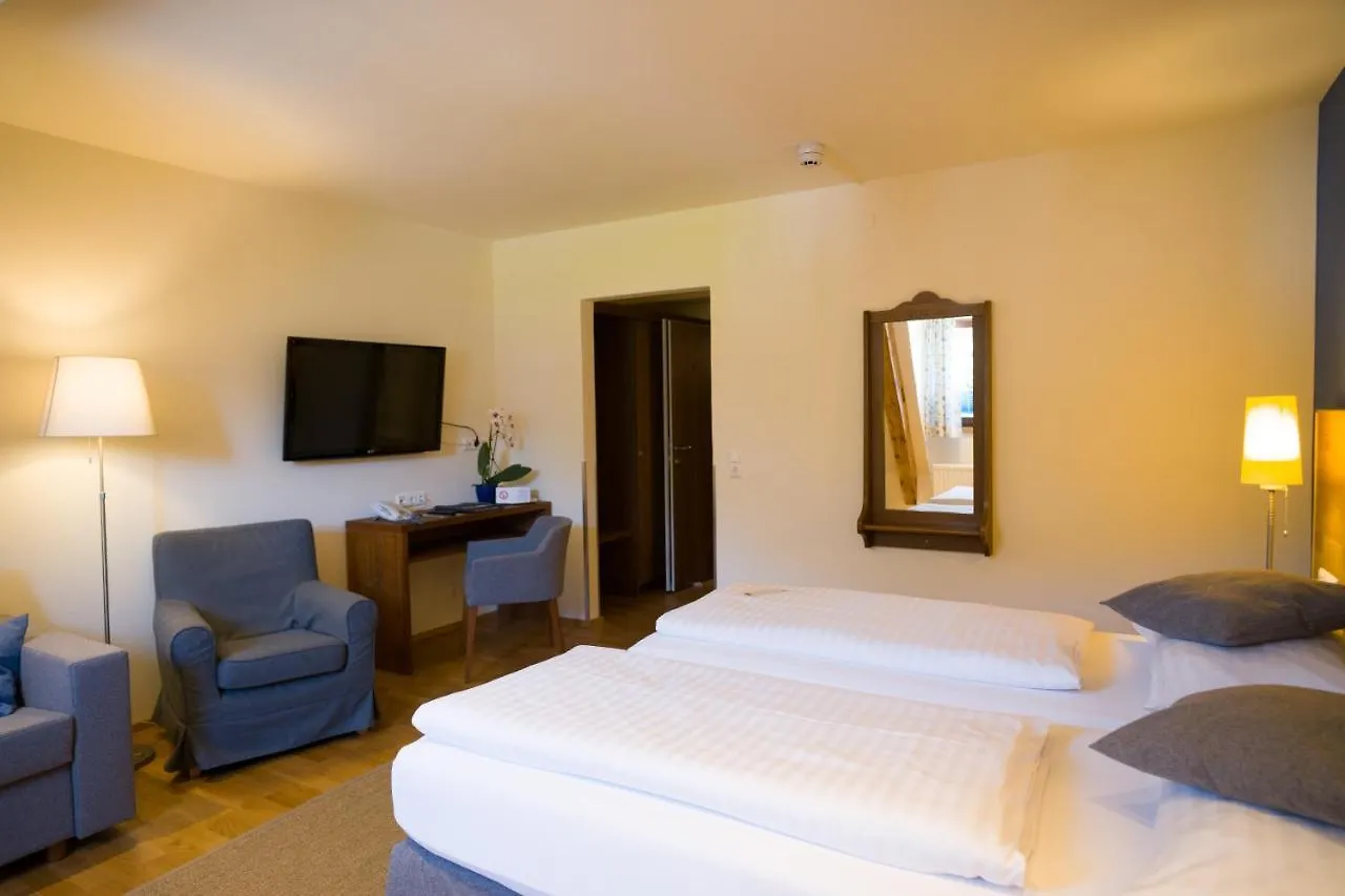 Hotel Kaiserhof 아니프