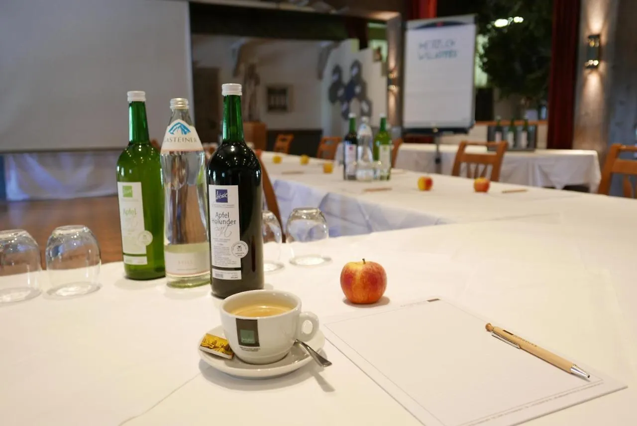 Hotel Kaiserhof Anif 3*,