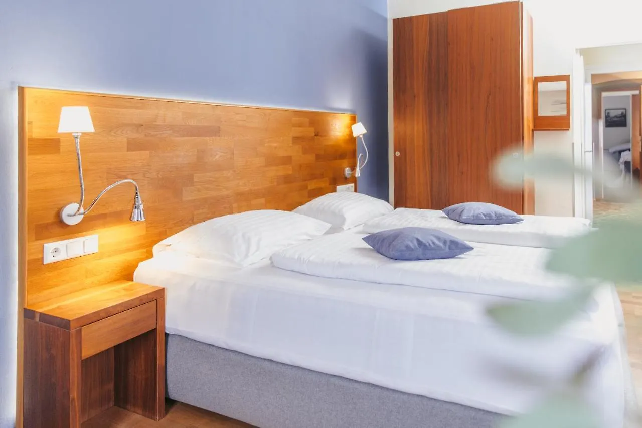 Hotel Kaiserhof Anif 3*,